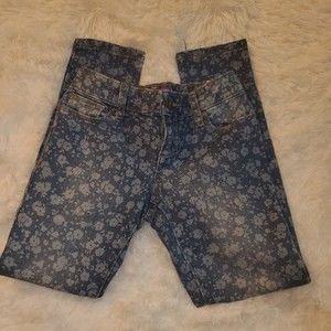 Old Navy Jeans for girls, size 6.